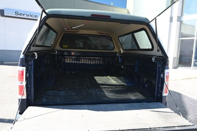 Used 2012 Blue Ford XLT image 8