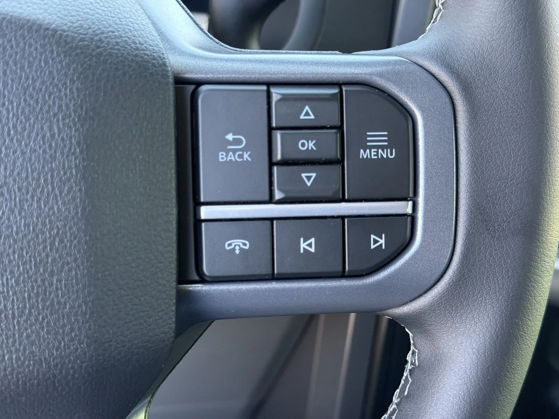 New 2026 Oxford White Ford XLT image 17