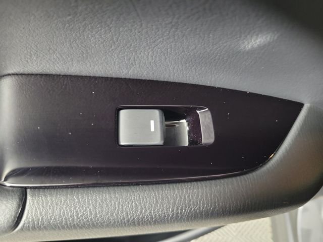 Used 2025 Gray Mazda 2.5 S Select Package image 18