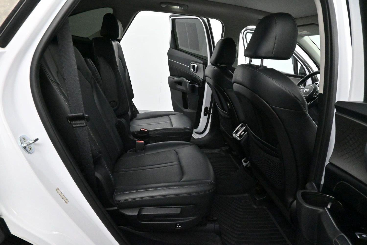 Used 2021 Glacial White Pearl Kia SX image 37
