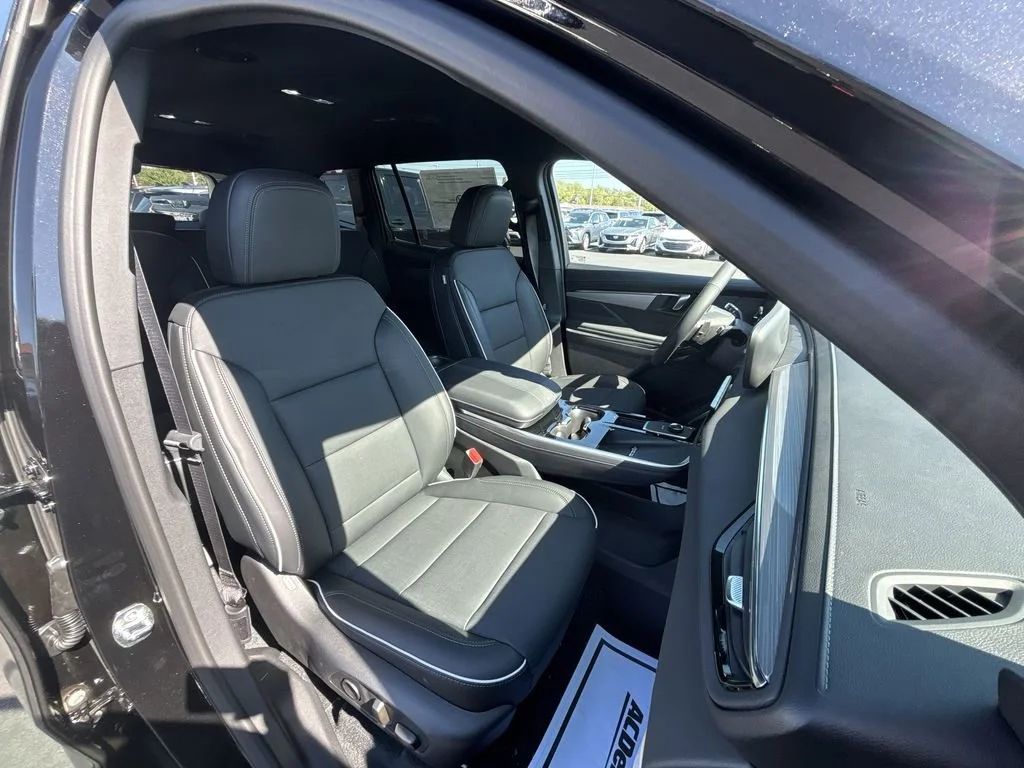 New 2026 Ebony Twilight Metallic Buick Preferred image 30