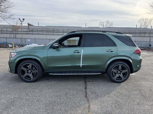New 2026 MANUFAKTUR Ireland Mid Green Metallic Mercedes-Benz GLE 450 image 11