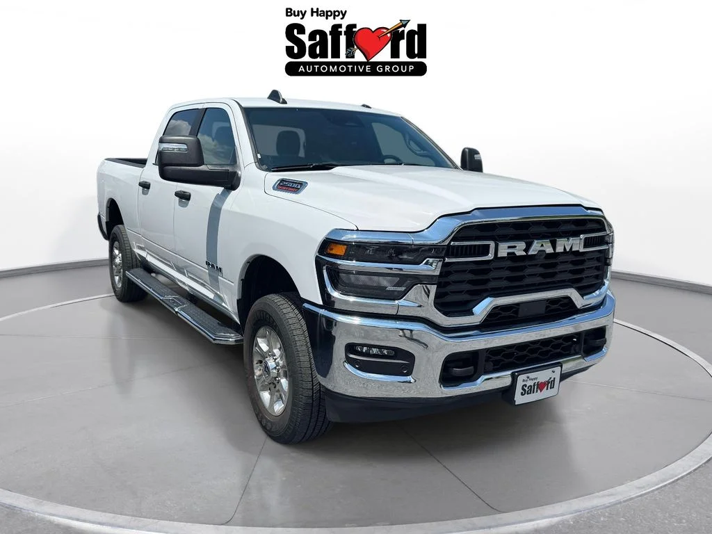 Used 2026 White Ram Big Horn image 4