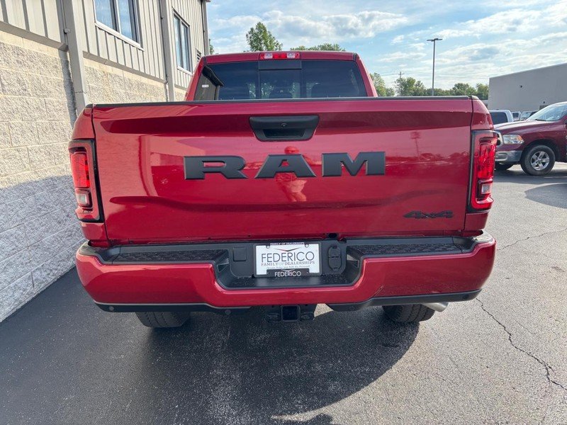 New 2026 Molten Red Pearl-Coat Exterior Paint RAM Black Express 4x4 image 4