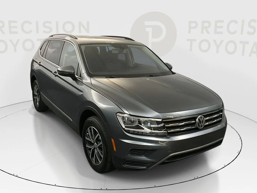 2020 Volkswagen Tiguan 2.0T SE's photo