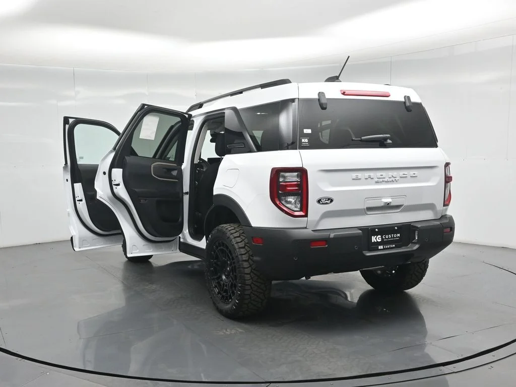 New 2026 Oxford White Ford Big Bend image 31