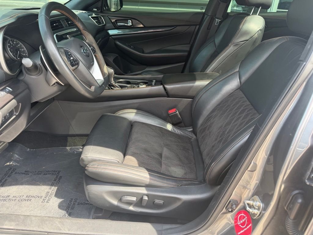 Used 2019 Gray Nissan SR image 26