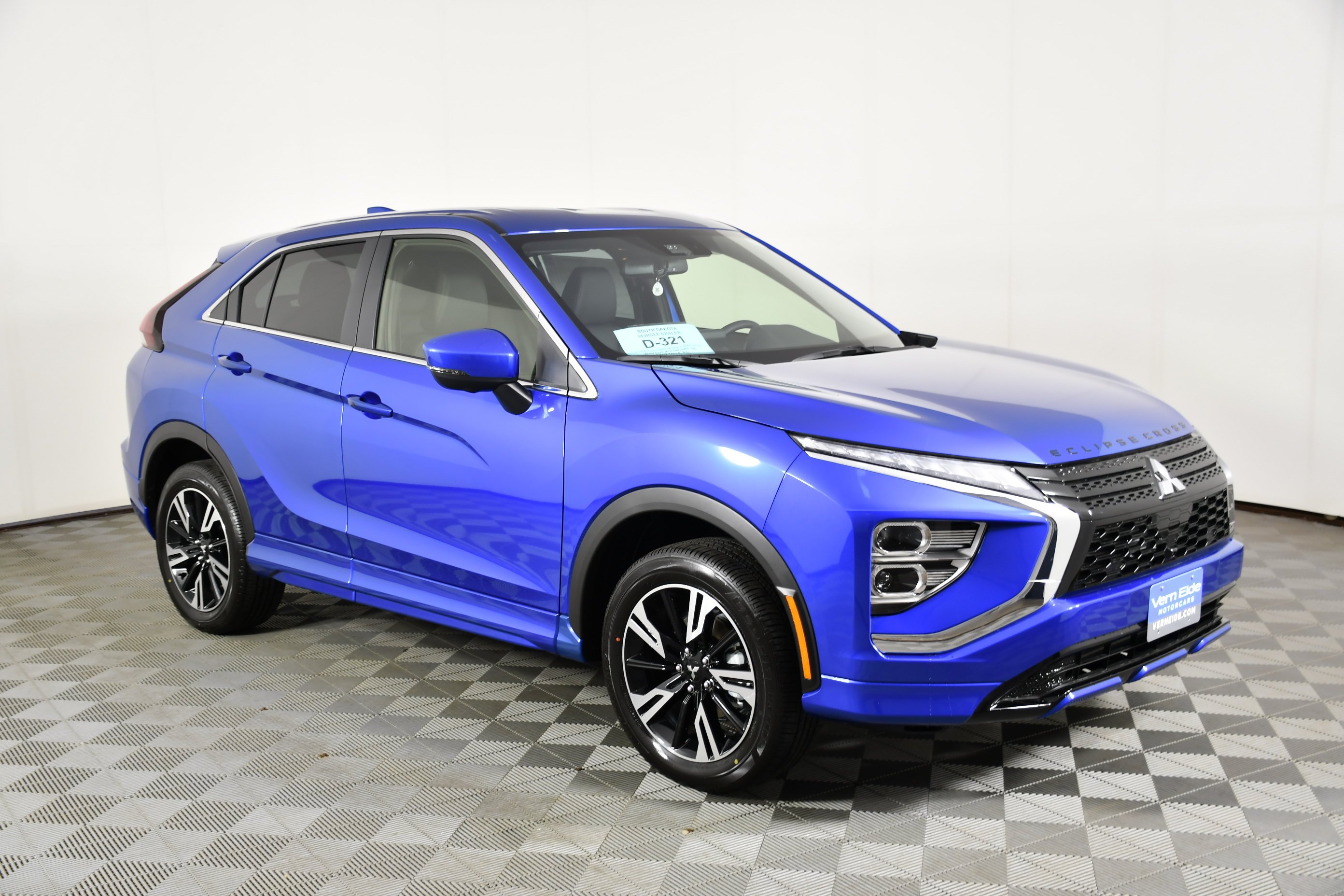 New 2026 Lightning Blue Metallic Mitsubishi SEL 1.5T S-AWC image 4
