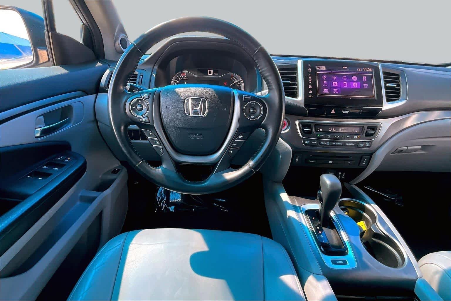 Used 2018 Lunar Silver Metallic Honda EX-L image 6