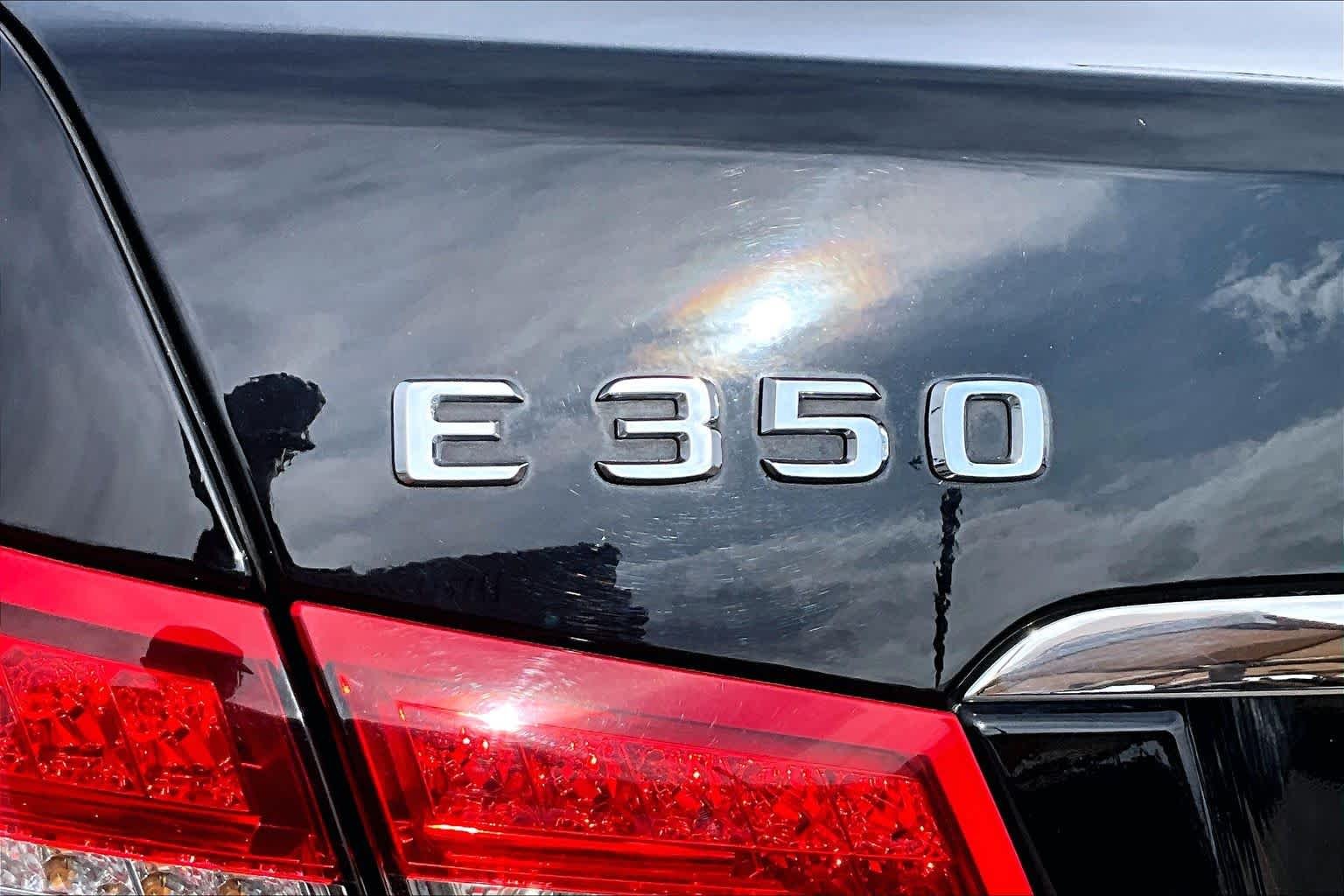 Used 2012  Mercedes-Benz E 350 image 29