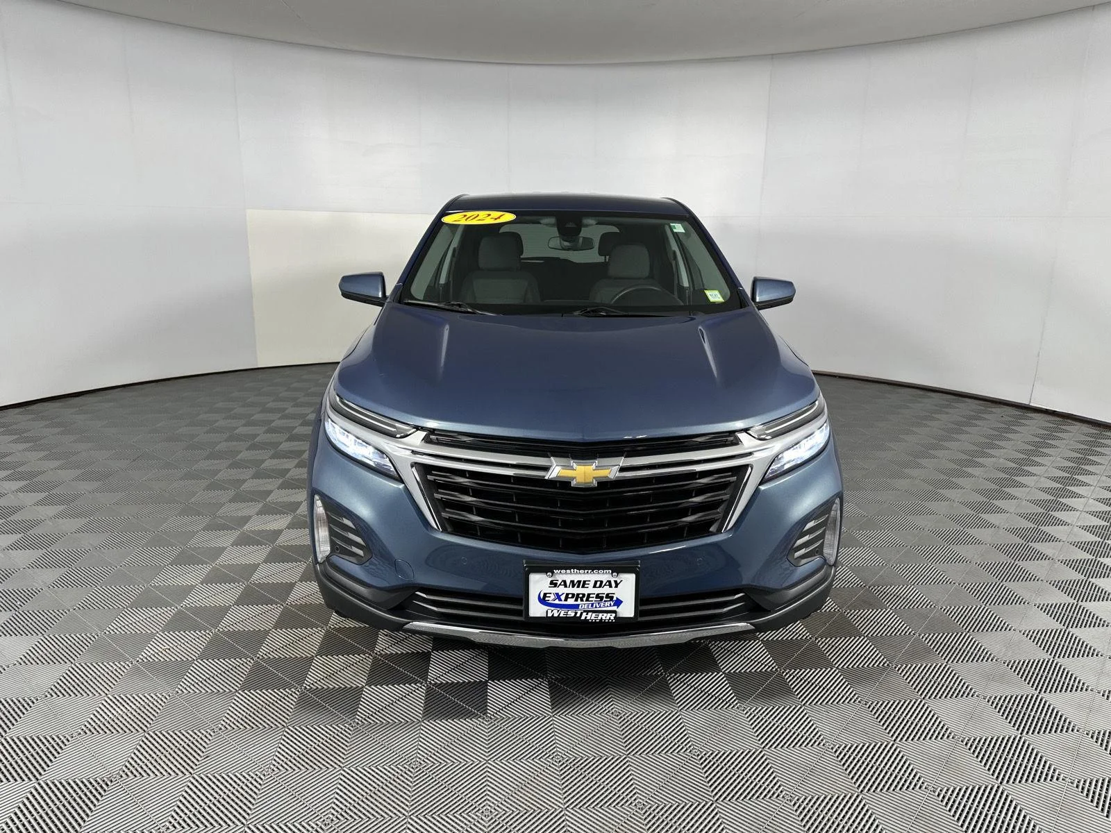 Used 2024 Lakeshore Blue Metallic Chevrolet LT image 7