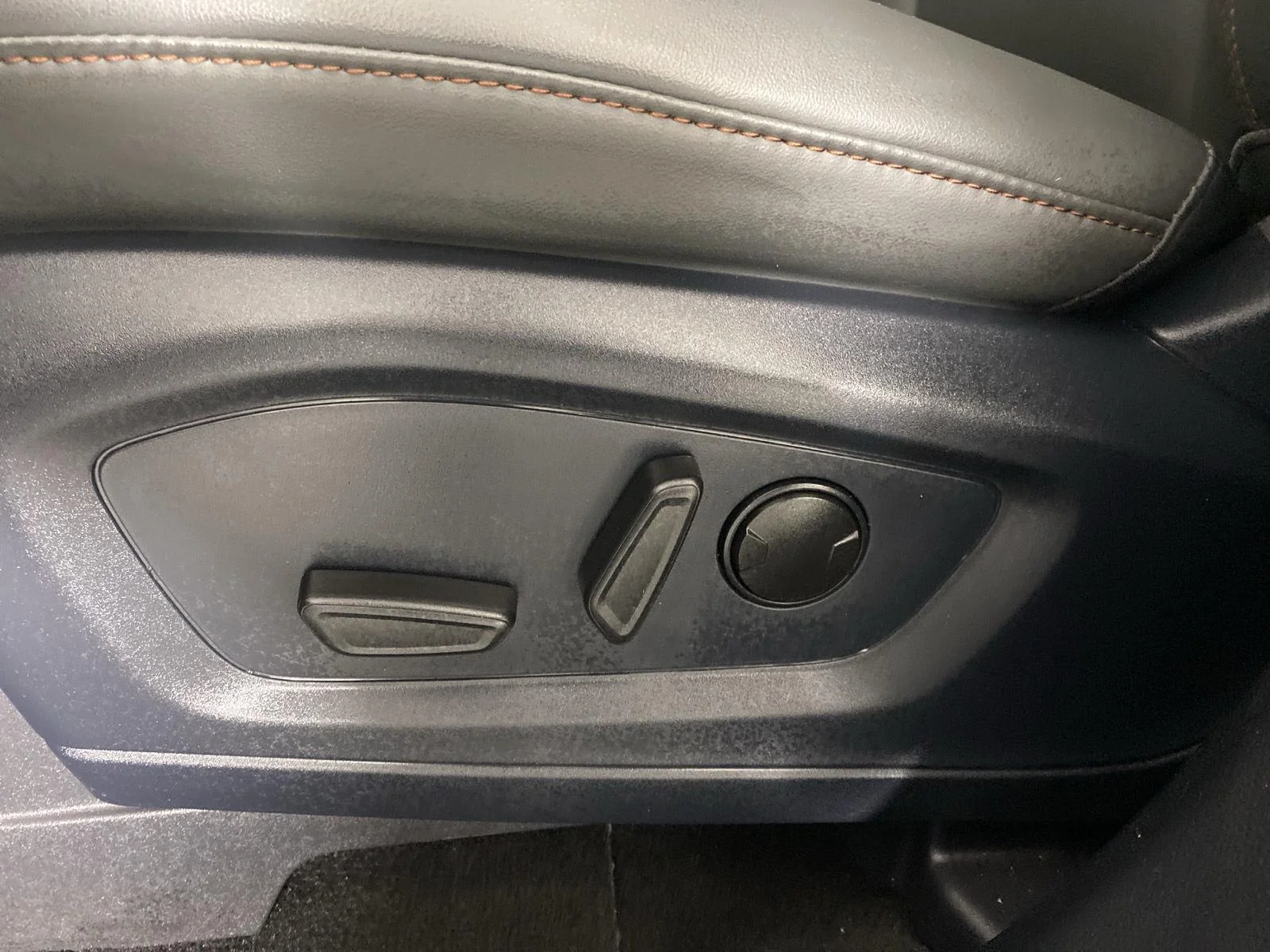 Used 2025 Vapor Blue Ford Active image 11