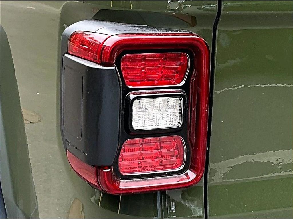 Used 2023 Green Jeep Rubicon image 26