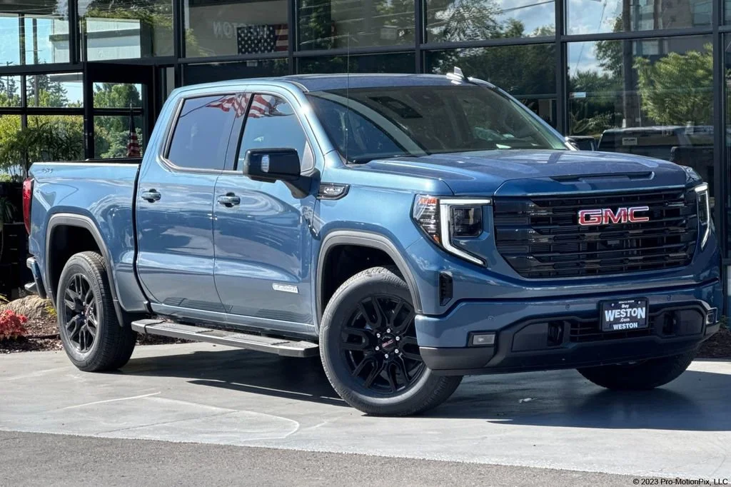 2026 GMC Sierra 4WD Crew Cab Short Box Elevation's photo