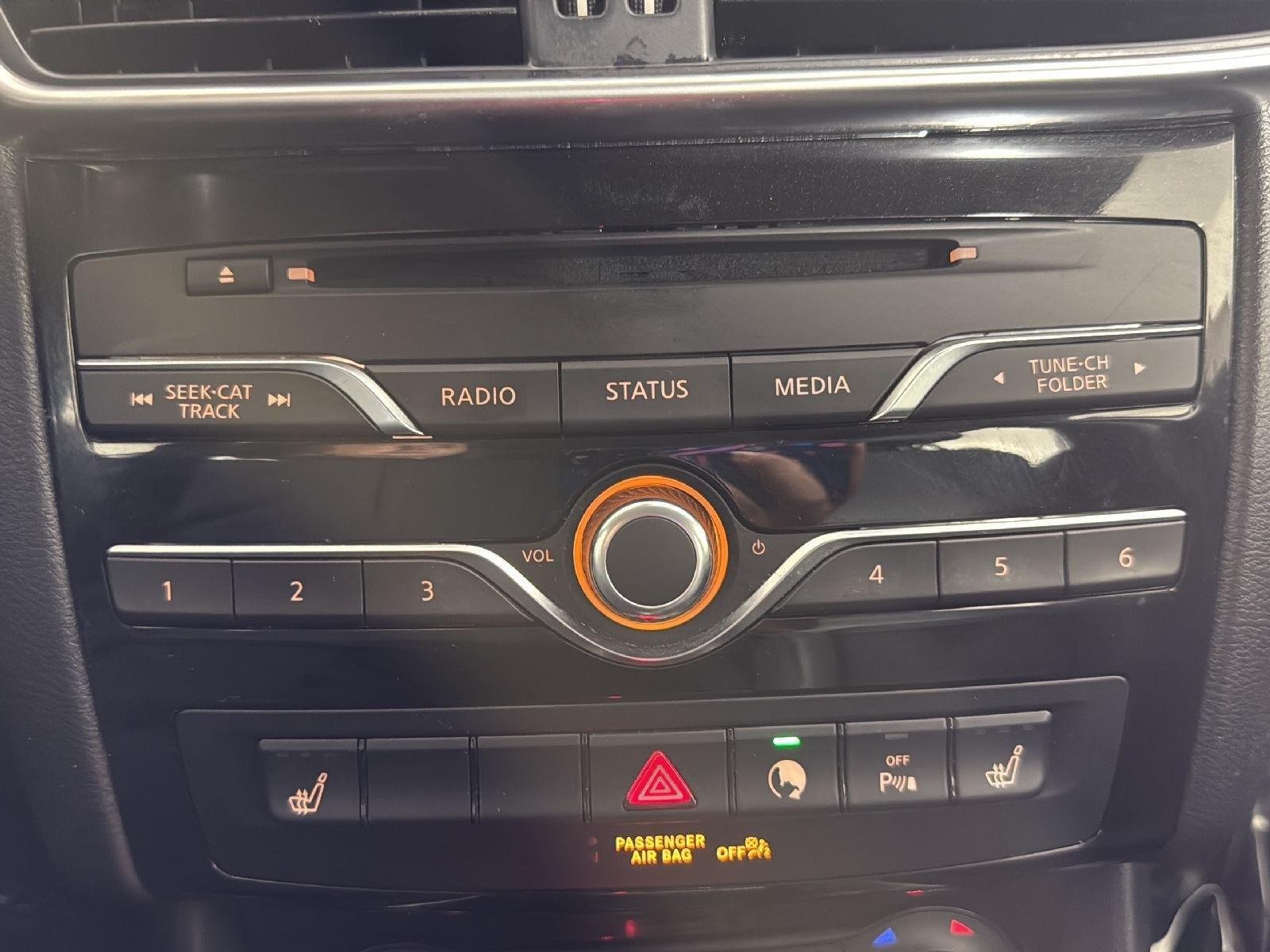 Used 2018 Majestic White INFINITI Premium image 18