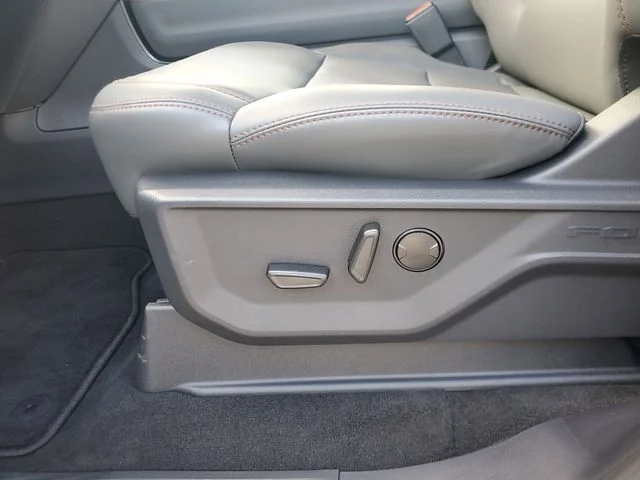 New 2025 Agate Black Metallic Ford Active image 19