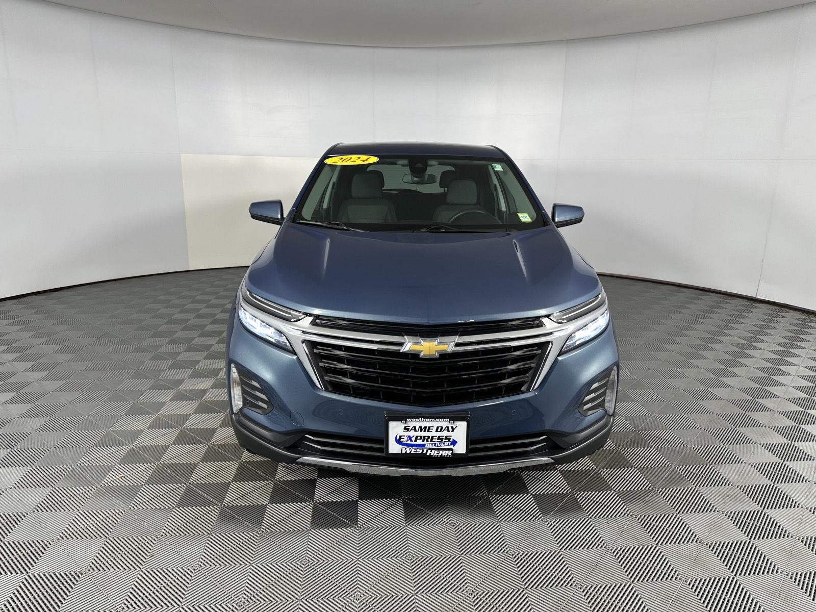 Used 2024 Lakeshore Blue Metallic Chevrolet LT image 27