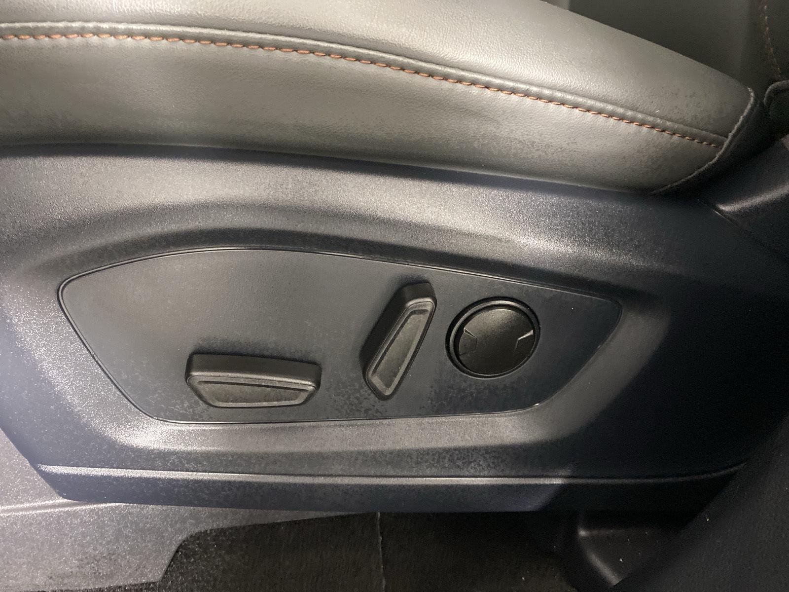 Used 2025 Vapor Blue Ford Active image 11