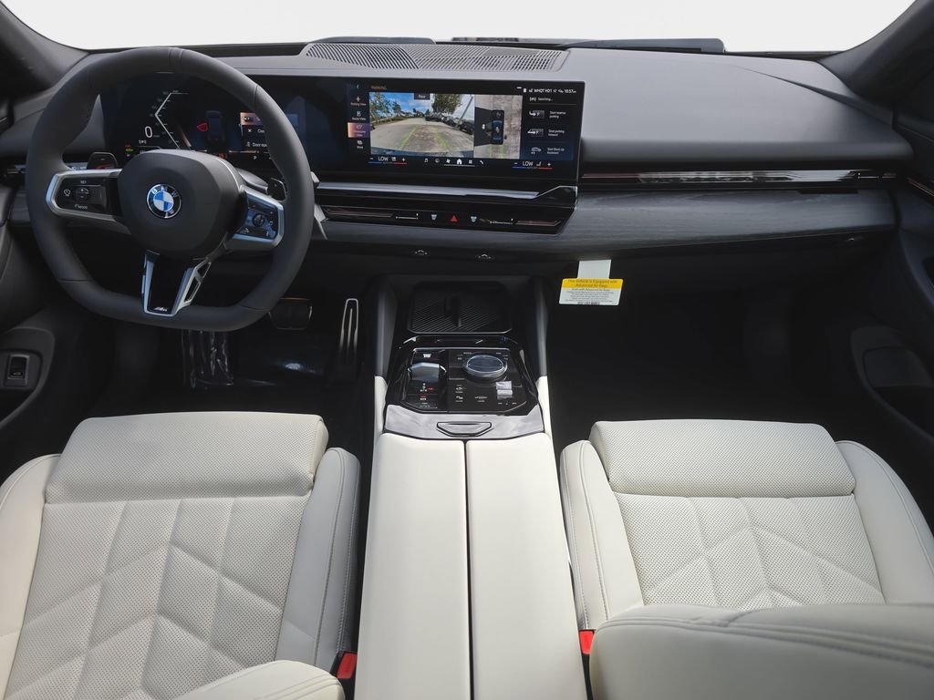 Used 2026 Dark Graphite Metallic BMW 530i image 7