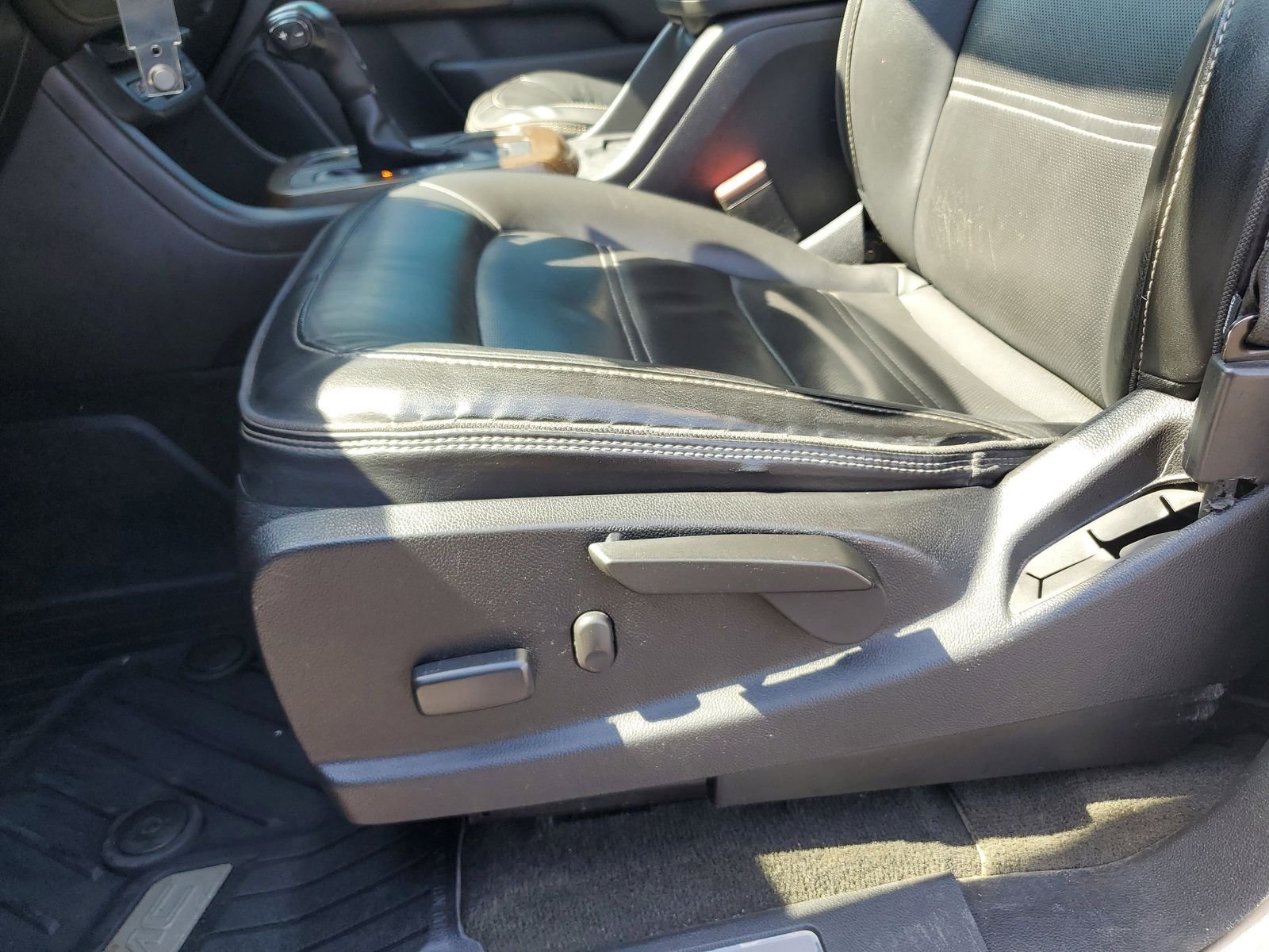 Used 2017 Black GMC Denali image 15