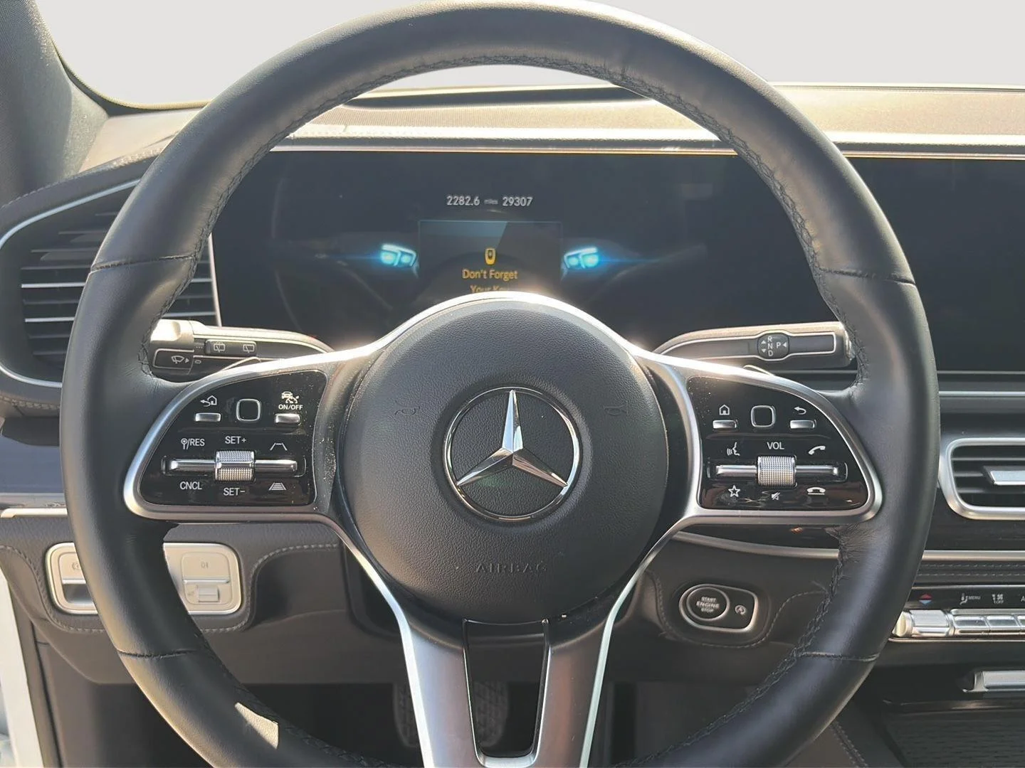Certified Used 2023 MANUFAKTUR Diamond White Bright Mercedes-Benz GLE 450 image 16