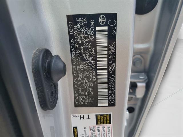 Certified Used 2021 CLASSIC SILVER MET Toyota  image 27