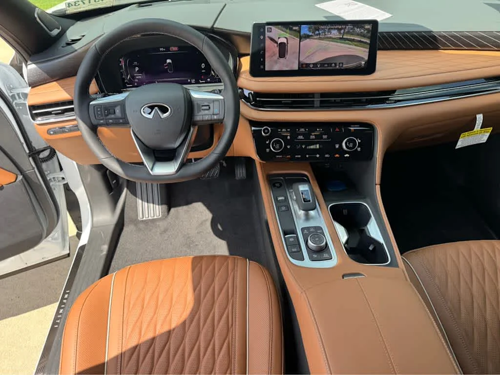 New 2027 2T RAD WHT INFINITI Autograph AWD image 20