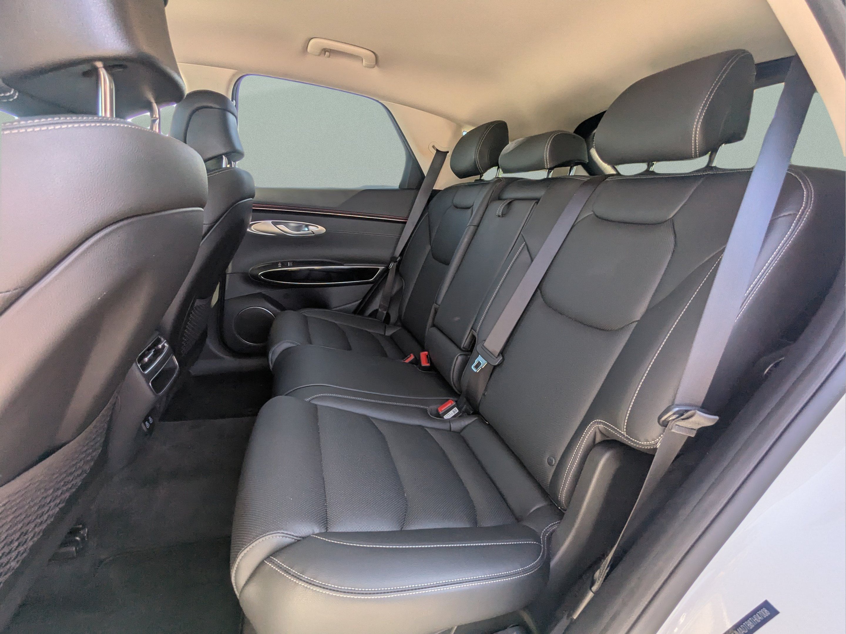 2026 GENESIS GV70 Standard - Photo 13