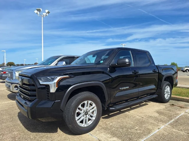 2025 Toyota Tundra SR5