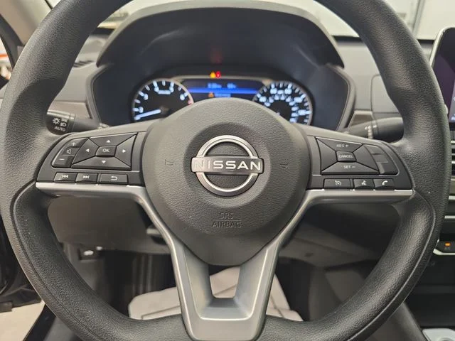Used 2025 Super Black Clearcoat Nissan 2.5 SV image 28