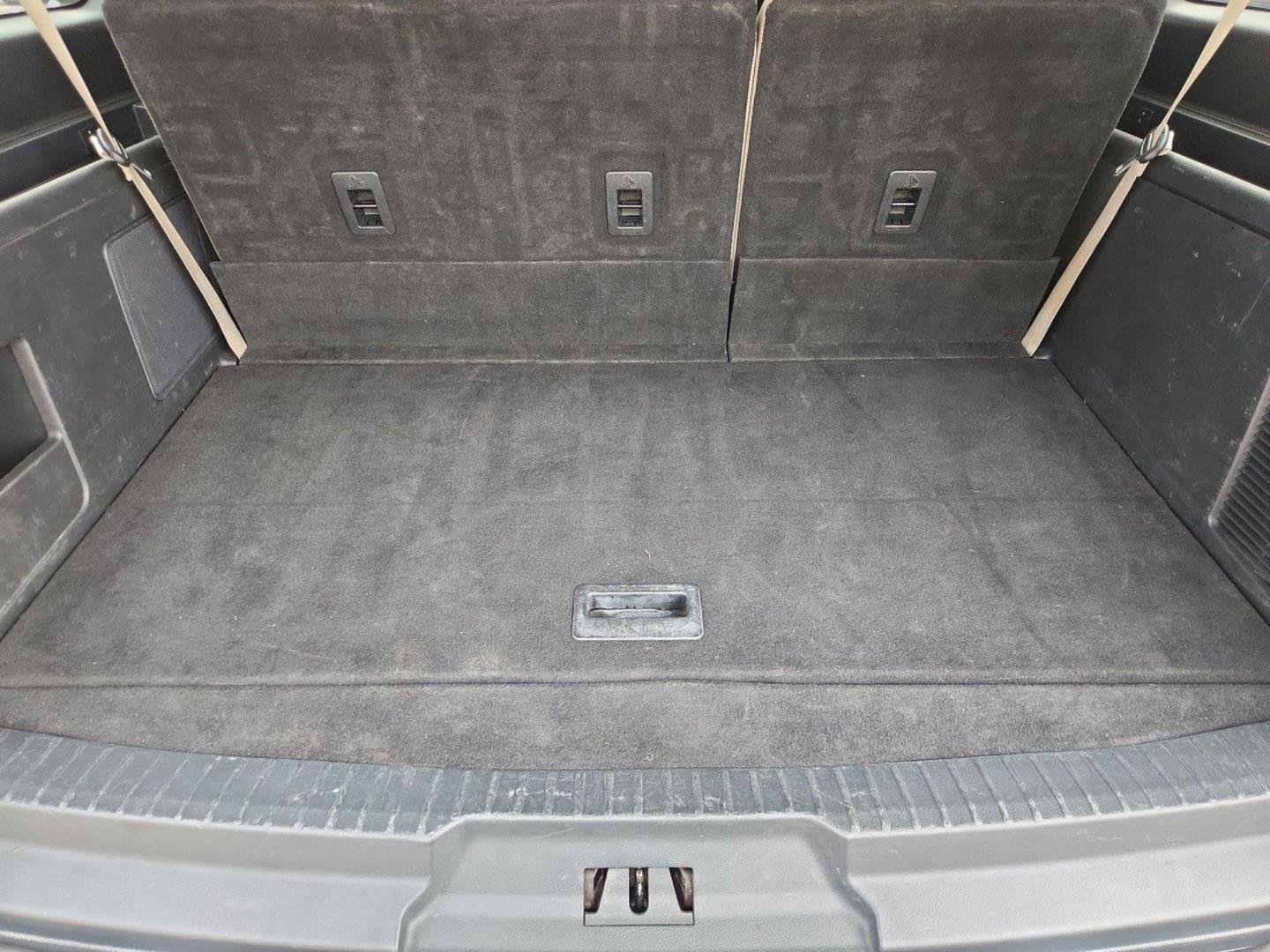 2023 Ford Expedition photo 27 of 36