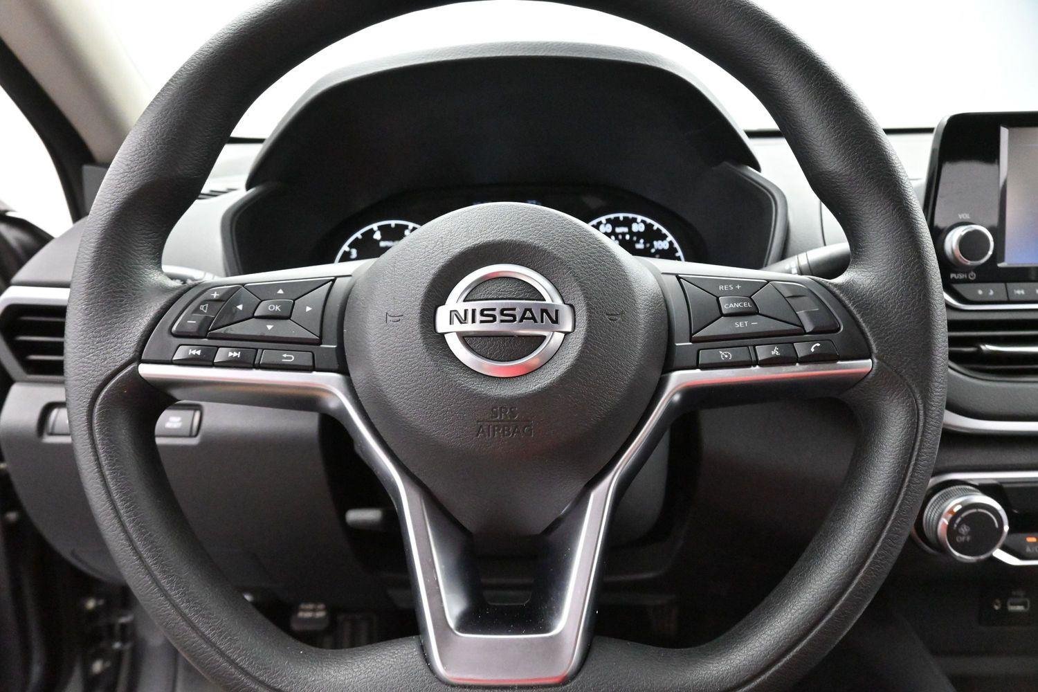 Used 2022 Gun Metallic Nissan 2.5 S image 15