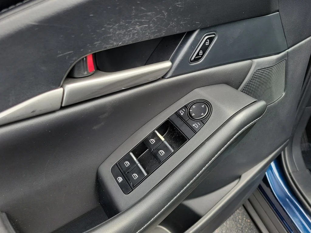Certified Used 2023 Blue Mazda 2.5 S Select Package image 15