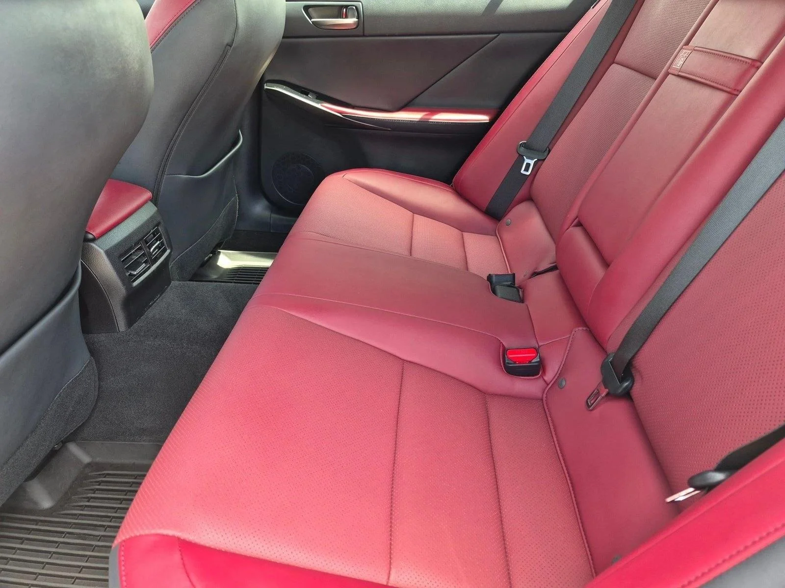 Certified Used 2023 Eminent White Pearl Lexus  image 17