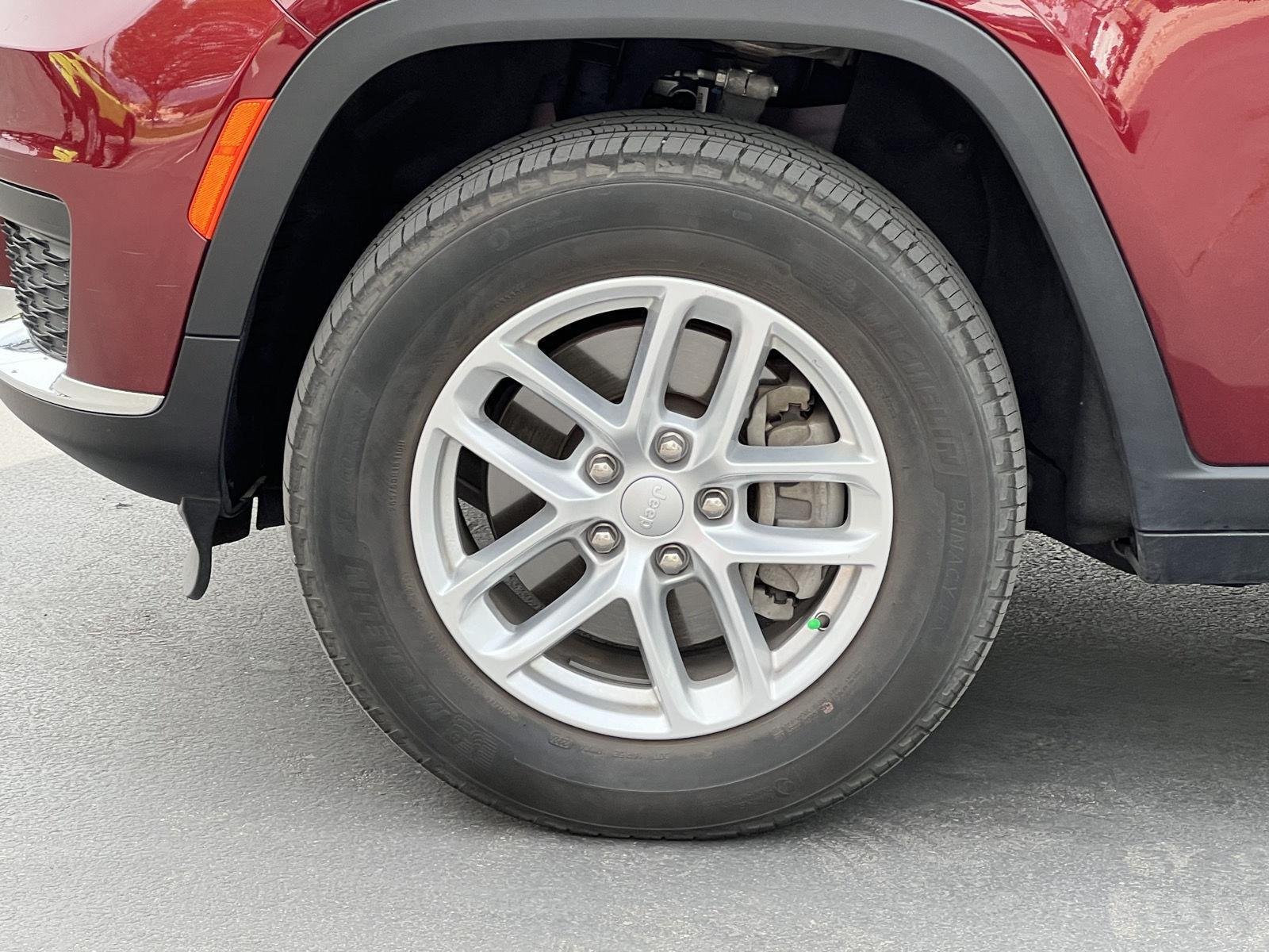 2024 Jeep Grand Cherokee L Laredo - Photo 13
