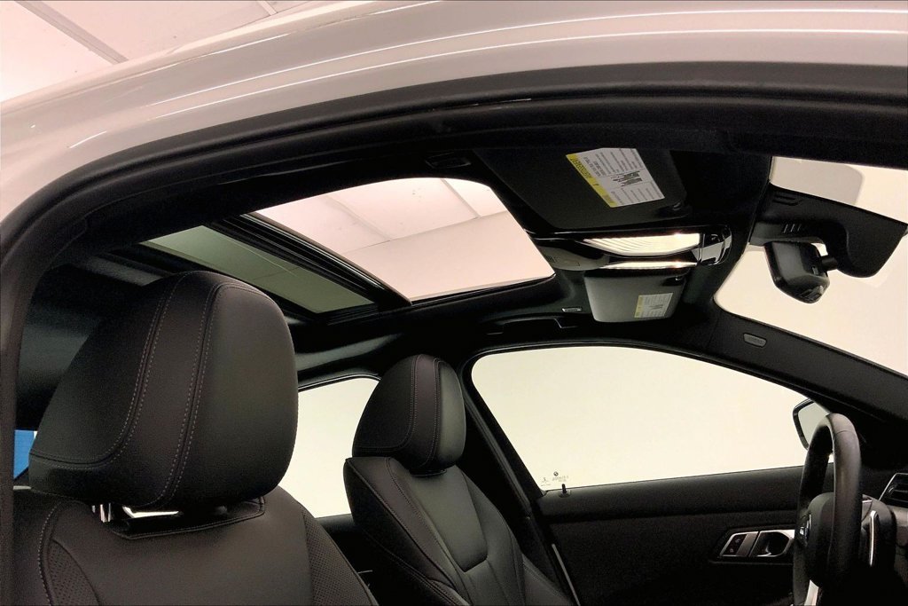 Used 2023 Alpine White BMW 330i xDrive image 26