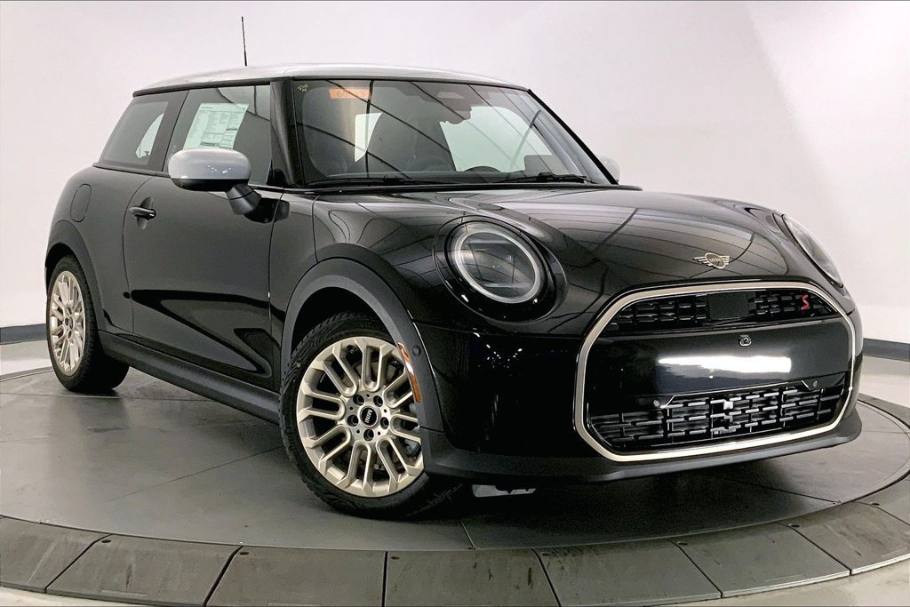 2027 MINI 3 Door
