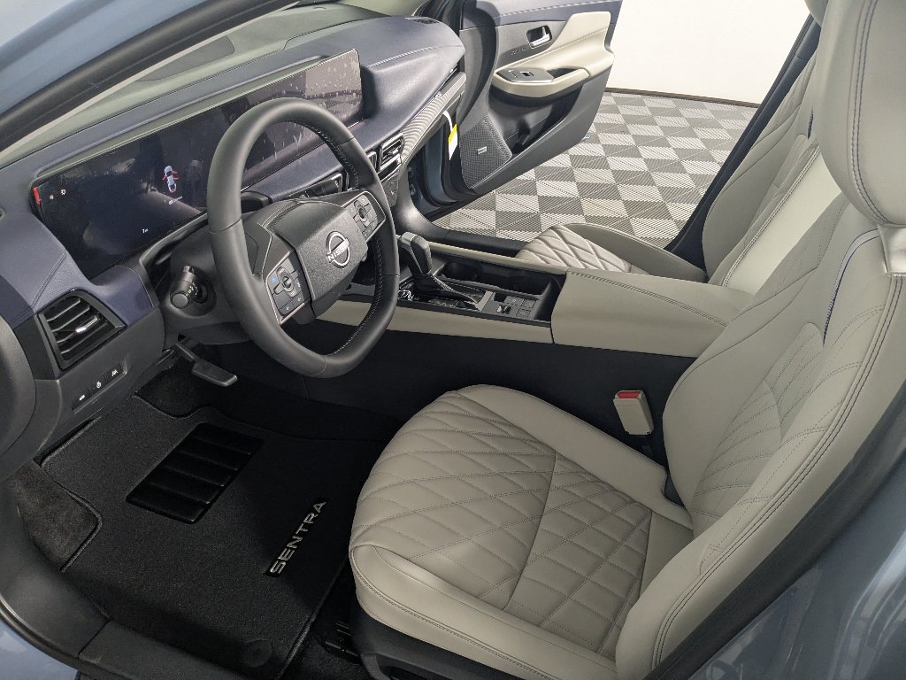 2026 Nissan Sentra SL - Photo 10