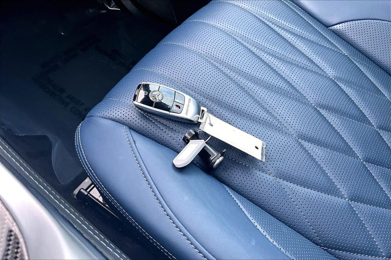 Used 2022 Iridium Silver Metallic Mercedes-Benz AMG® G 63 image 15