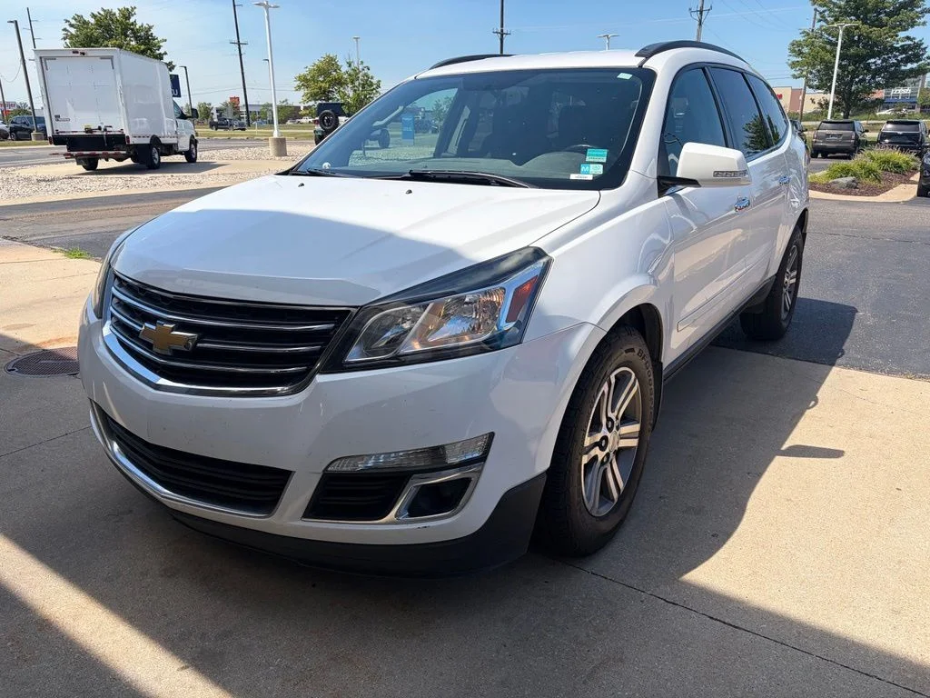 Used 2016 White Chevrolet LT image 3