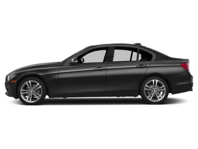 Used 2015 Gray BMW 320i xDrive image 3