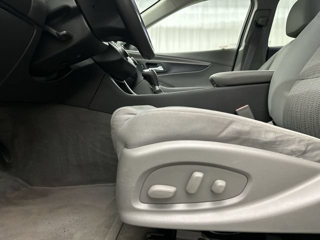 Used 2017 BLACK Chevrolet LS image 17