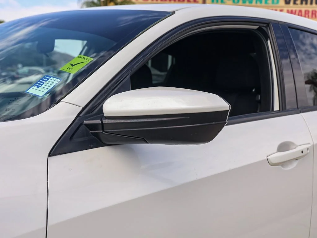Used 2020  Honda Sport image 11