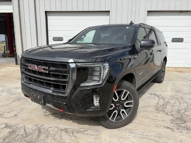 2023 GMC Yukon XL AT4