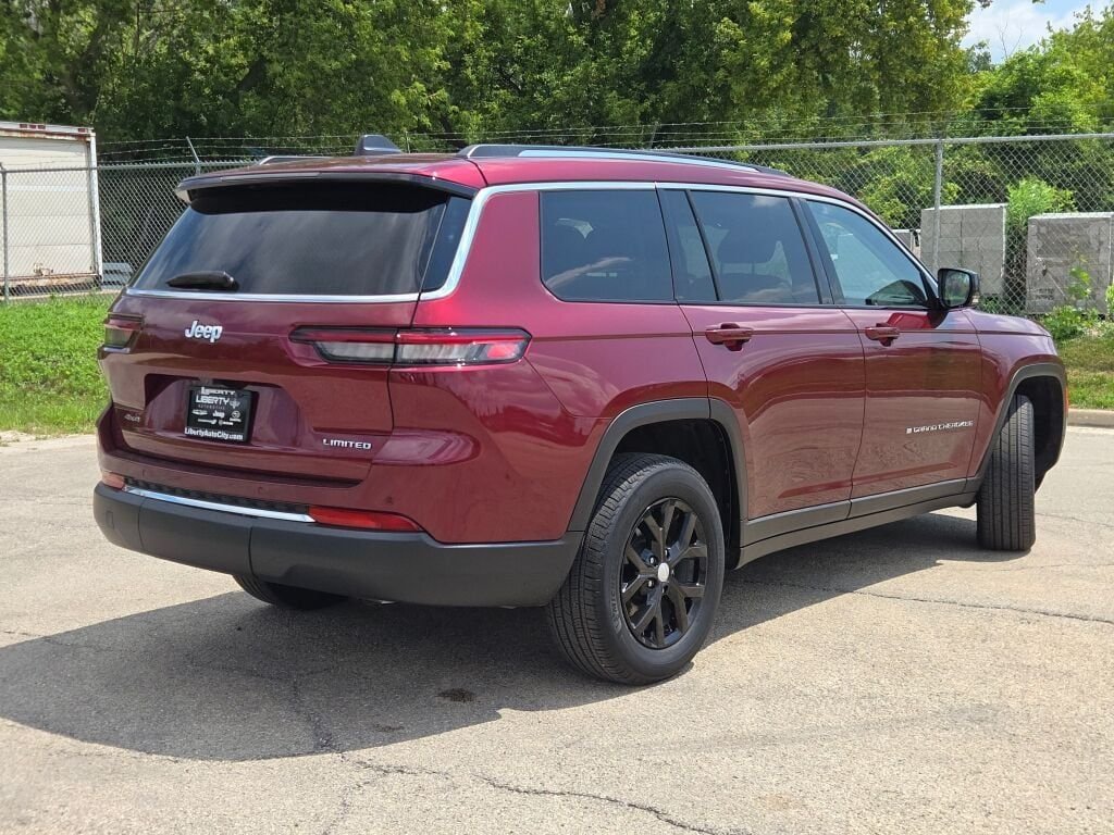 Certified Used 2023 Red Jeep Limited image 12