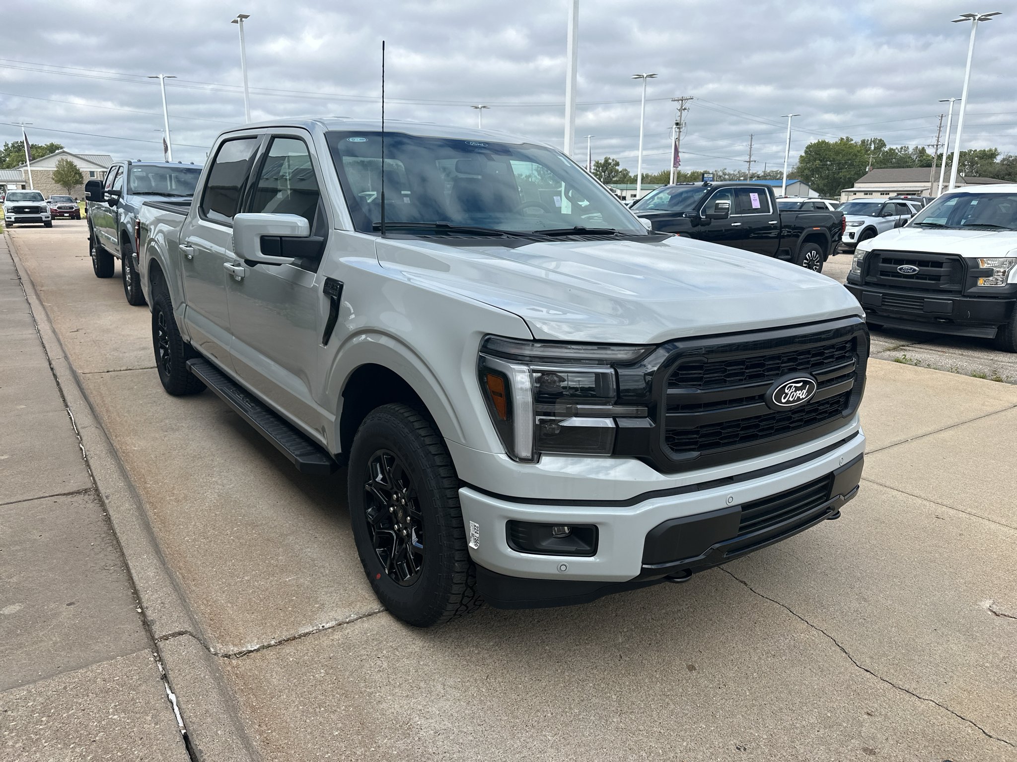 New 2026 Avalanche Ford Lariat® image 9