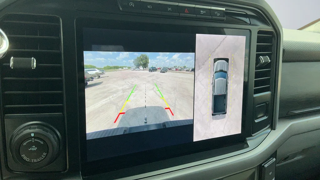 Used 2024 Gray Ford XLT image 12