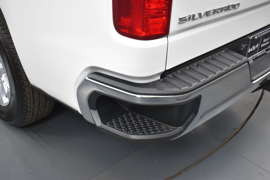 Used 2025 Summit White Chevrolet WT image 16