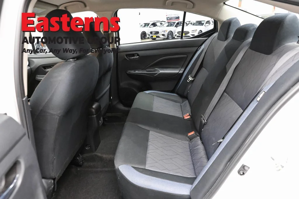 Used 2024 White Nissan 1.6 SV image 21