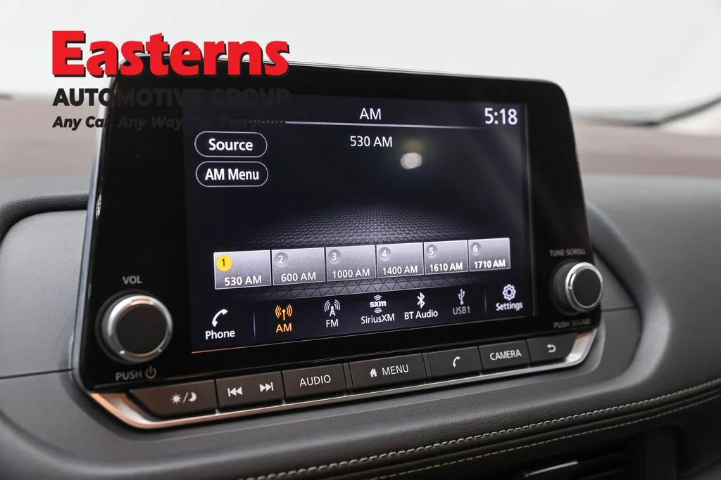 Used 2023 White Nissan SV image 18
